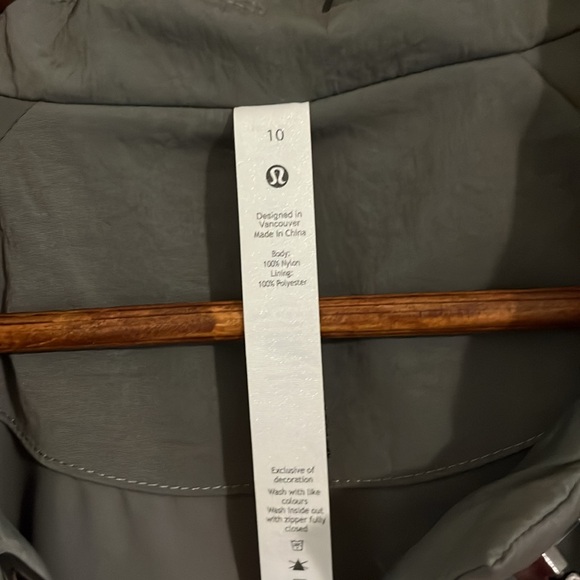 Lululemon green trench light coat woman size 10 - Picture 3 of 9